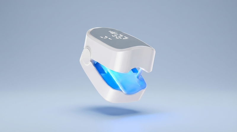 ClearNail device in use